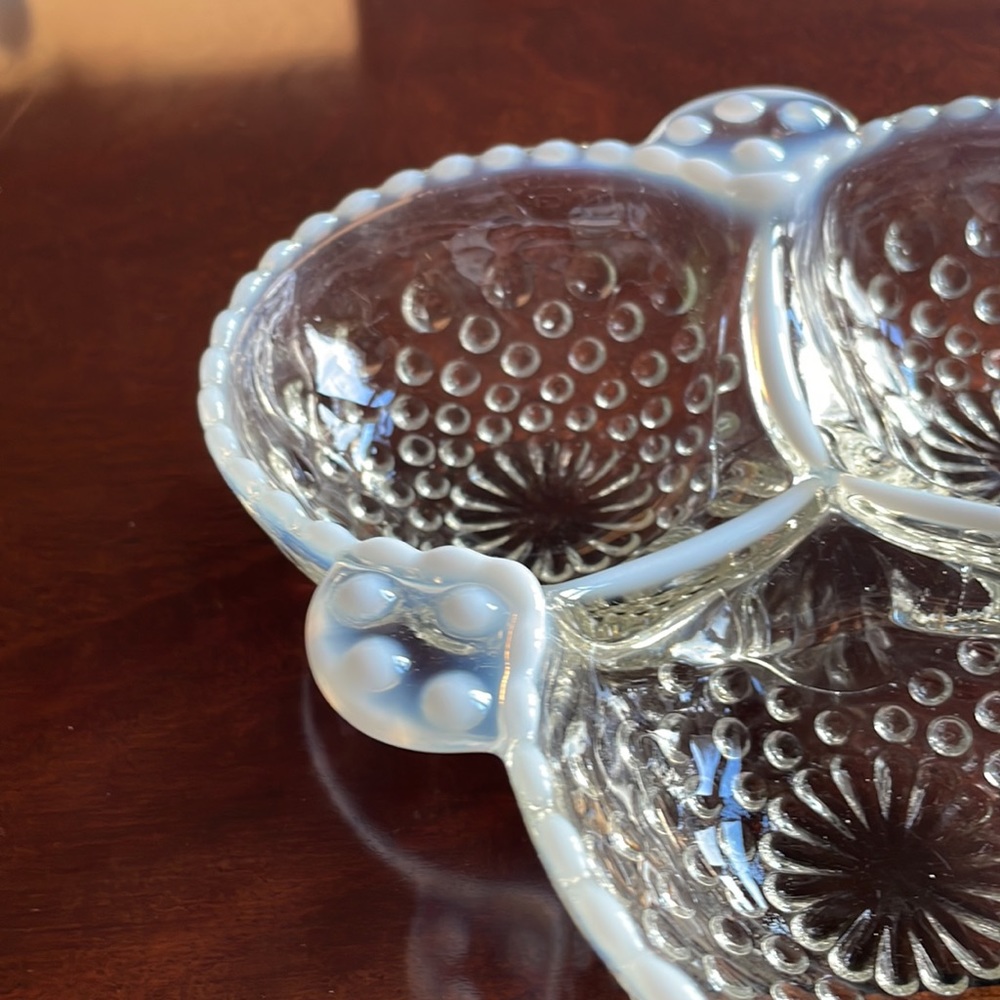 Vintage Anchor Hocking moonstone opalescent hobnob three section divi… - Picture 5 of 10